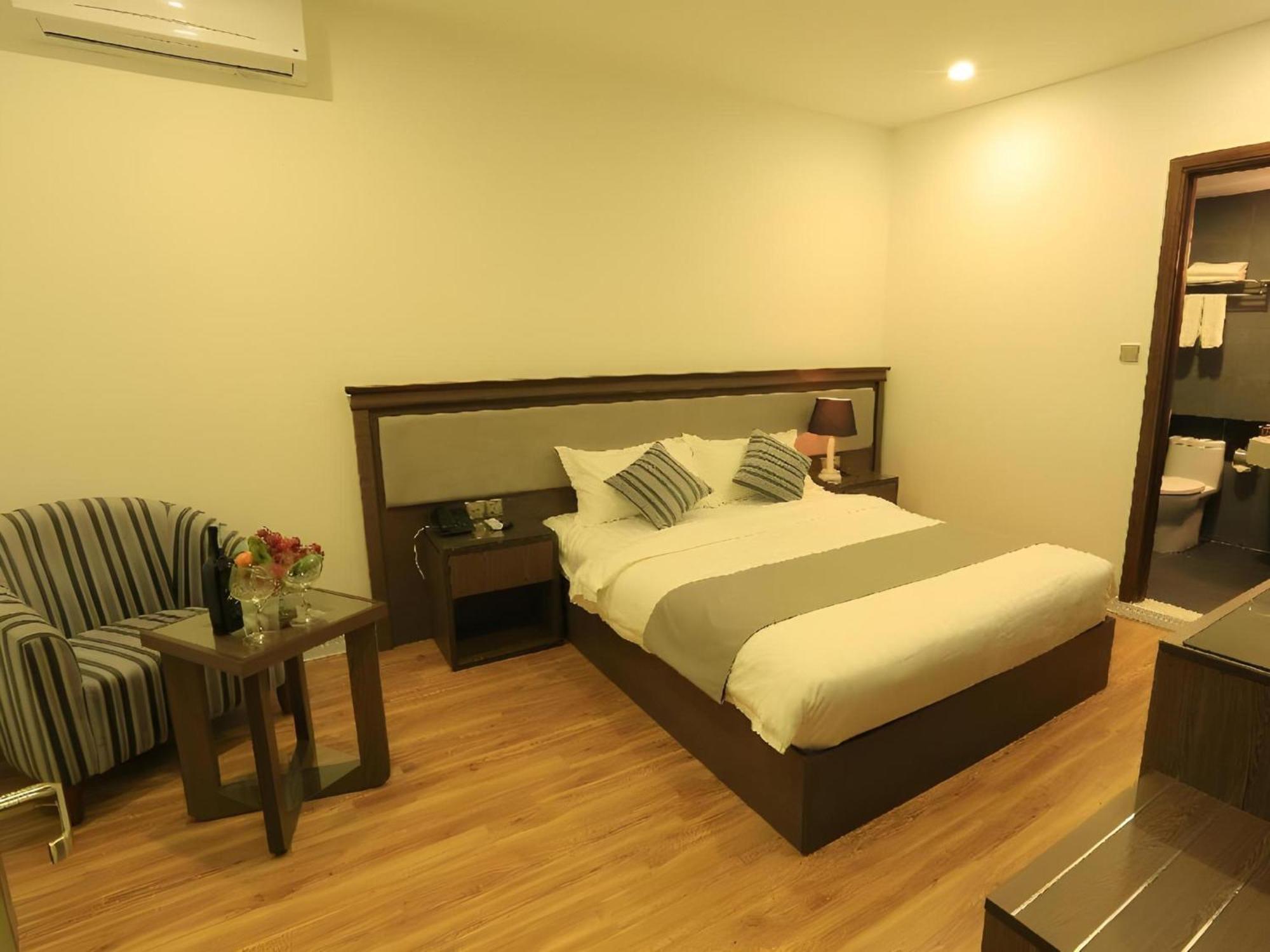 Collection O Le Grand Hanoi Hotel - The Tryst Esterno foto