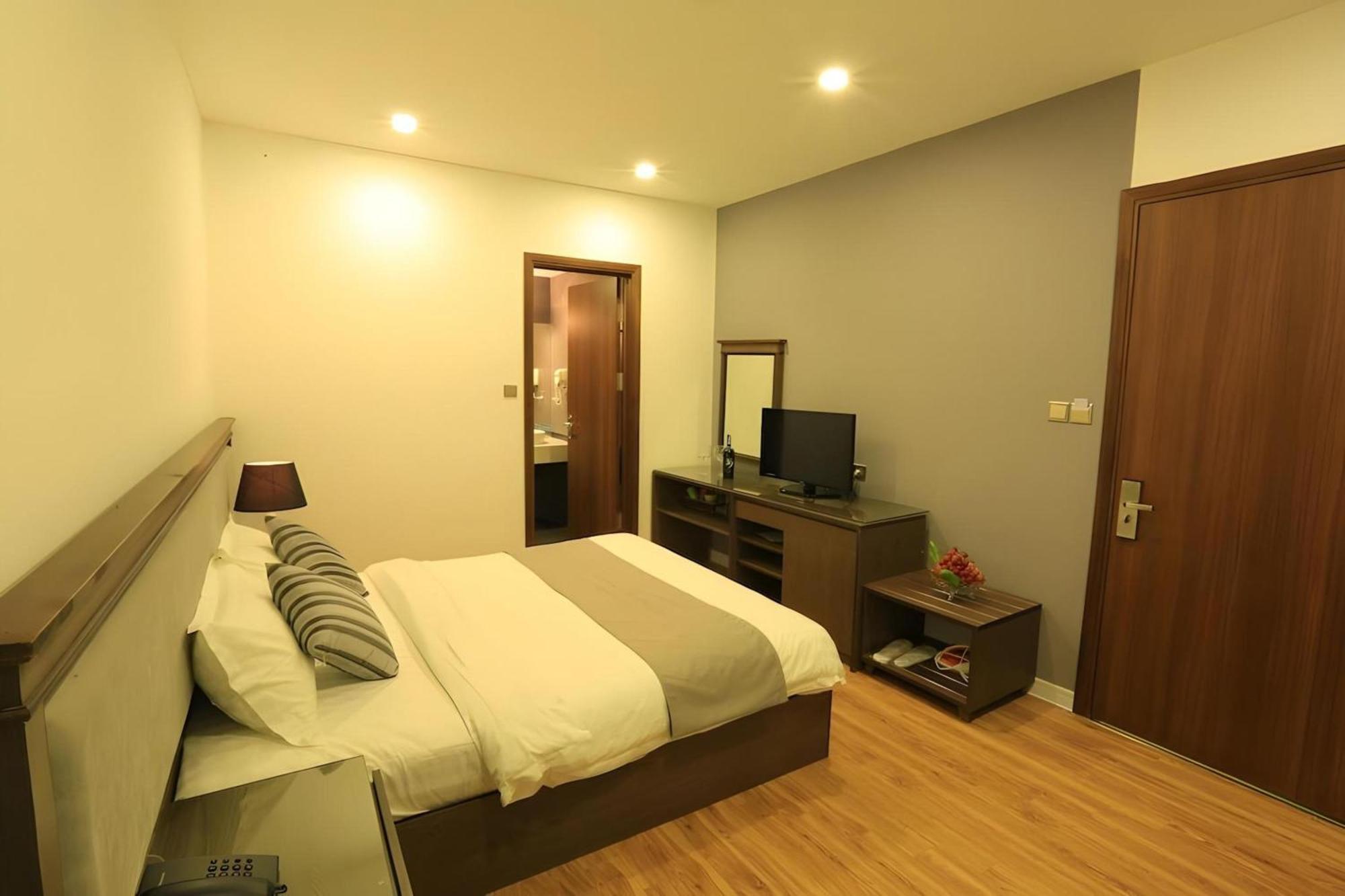 Collection O Le Grand Hanoi Hotel - The Tryst Esterno foto
